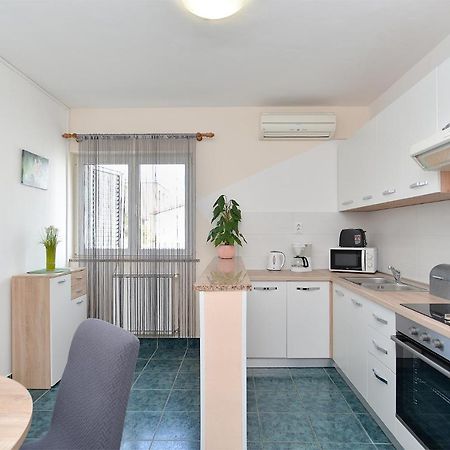 Apartments Milka 2074 بوريتش المظهر الخارجي الصورة
