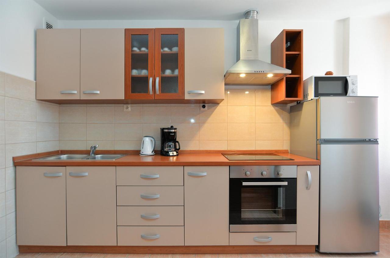 Apartments Milka 2074 بوريتش المظهر الخارجي الصورة