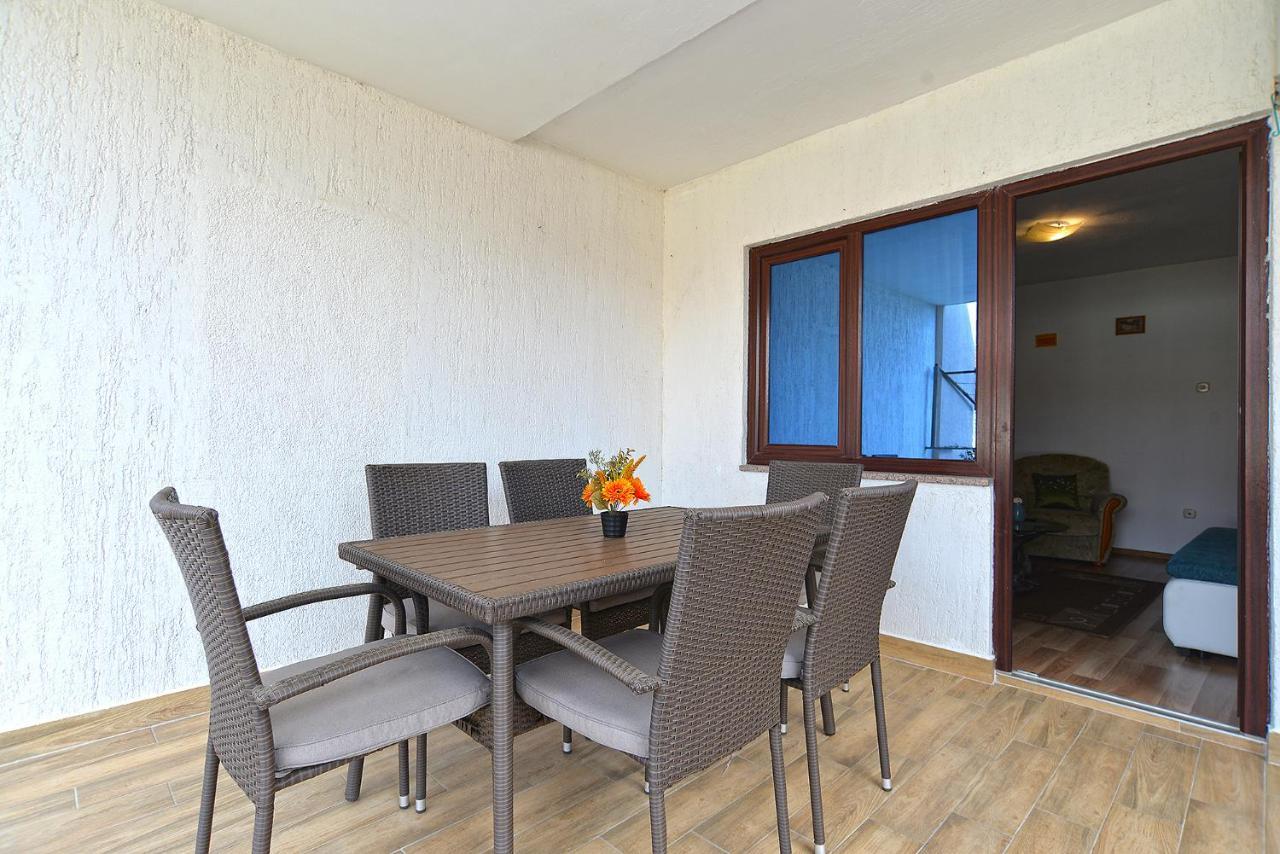Apartments Milka 2074 بوريتش المظهر الخارجي الصورة