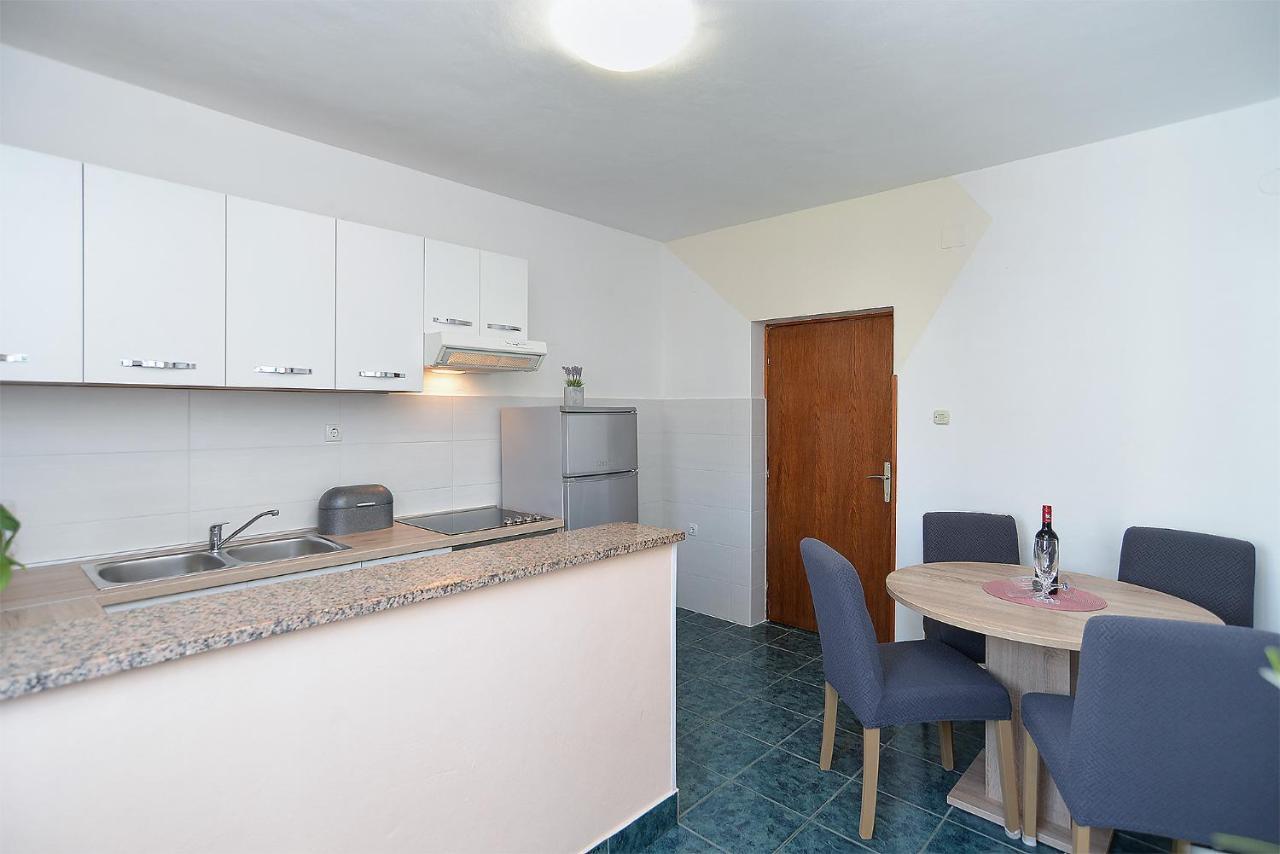 Apartments Milka 2074 بوريتش المظهر الخارجي الصورة