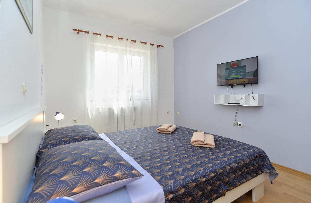 Apartments Milka 2074 بوريتش المظهر الخارجي الصورة