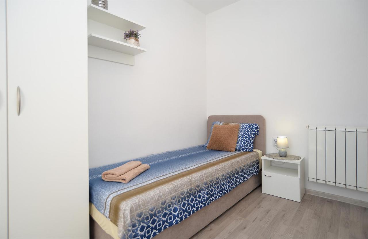 Apartments Milka 2074 بوريتش المظهر الخارجي الصورة