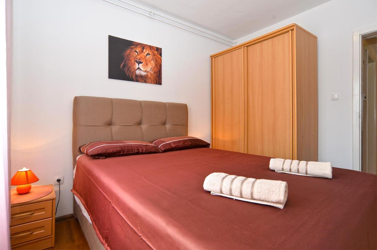 Apartments Milka 2074 بوريتش المظهر الخارجي الصورة