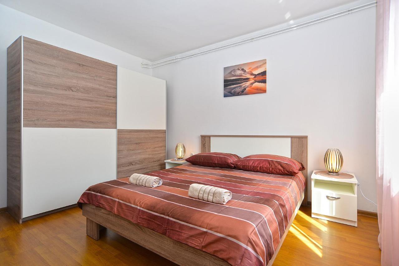 Apartments Milka 2074 بوريتش المظهر الخارجي الصورة